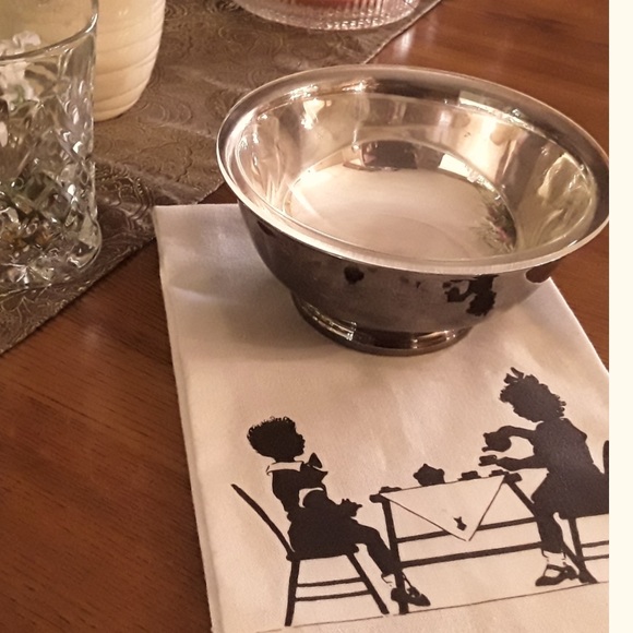 GORHAM Other - VINTAGE GORHAM 1940’S SILVER PLATE HEAVY SERVING / FRUIT BOWL WITH LINER